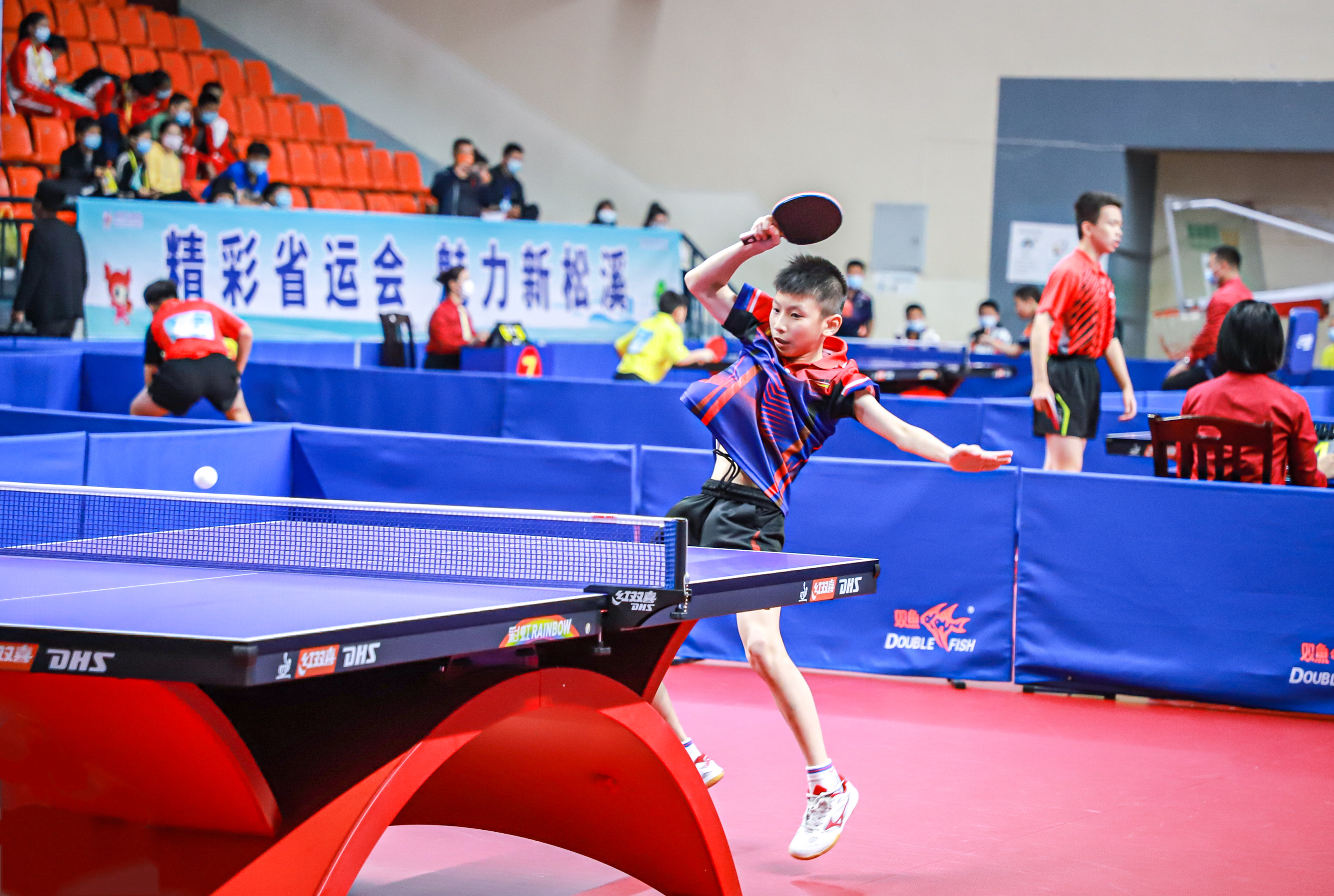 更是对身处 更是对身处