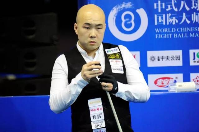 中的完美球 中的完美球